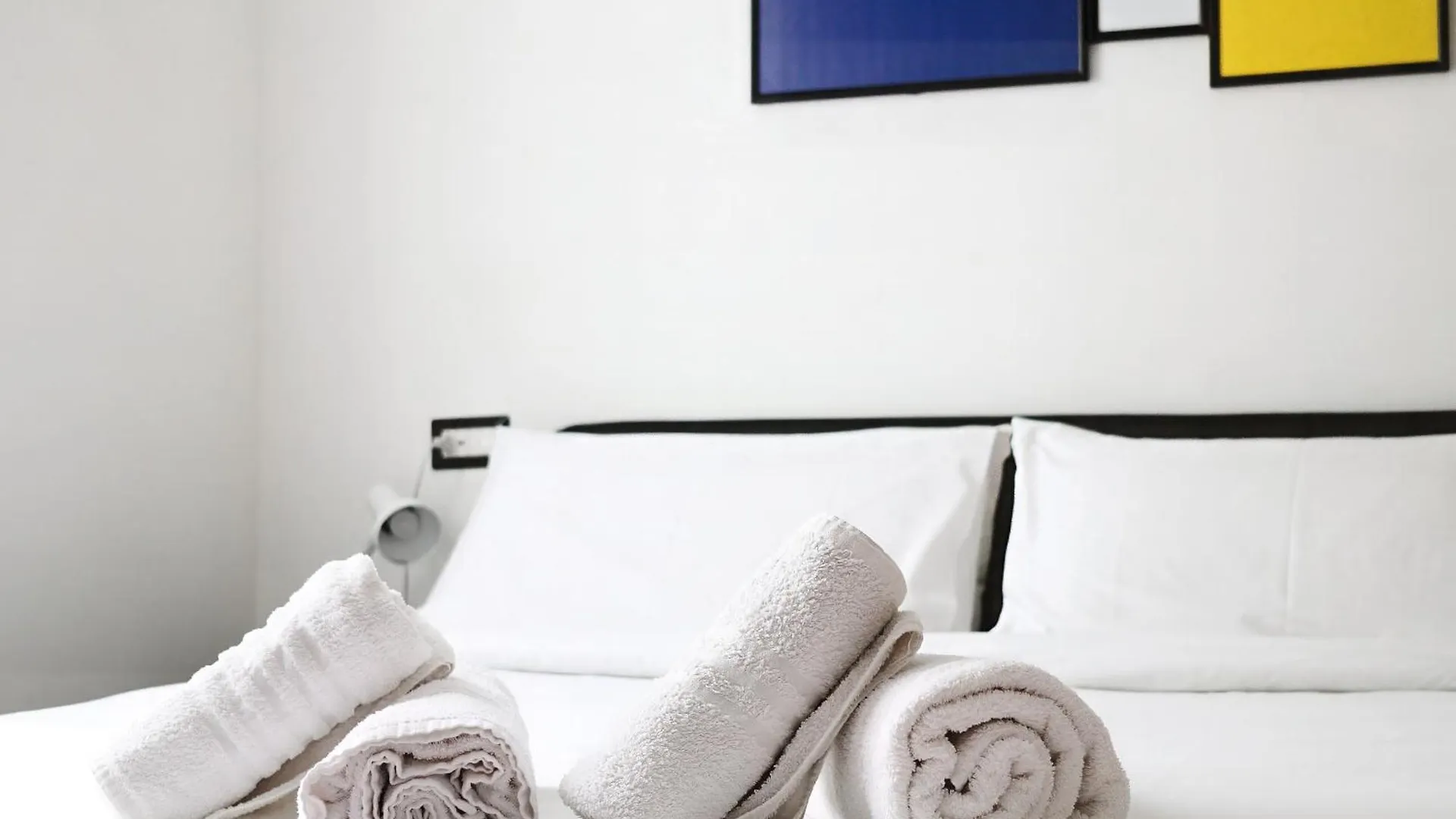Casa Mondrian Apartment Milan