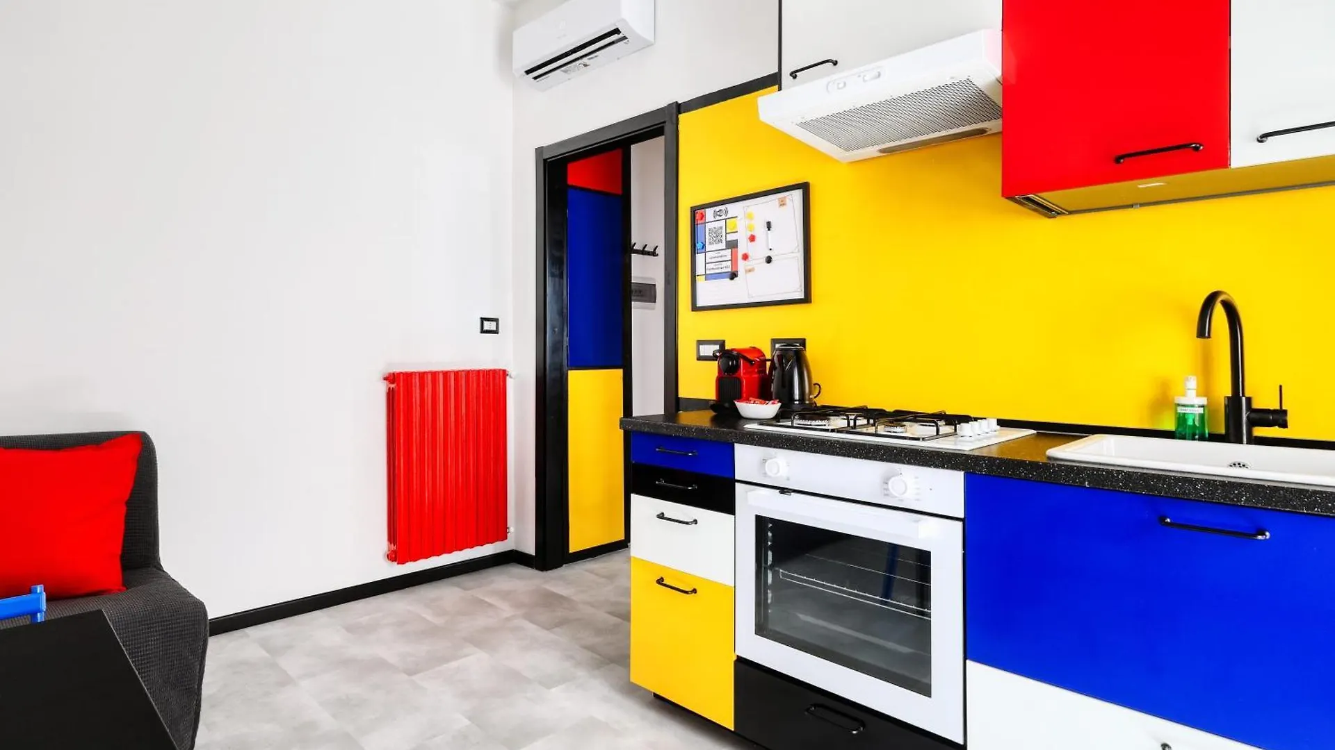 Casa Mondrian Apartment Milan